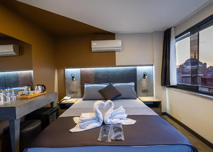 Hotel The Queen 5*
