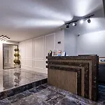 Otel The Queen 5*
