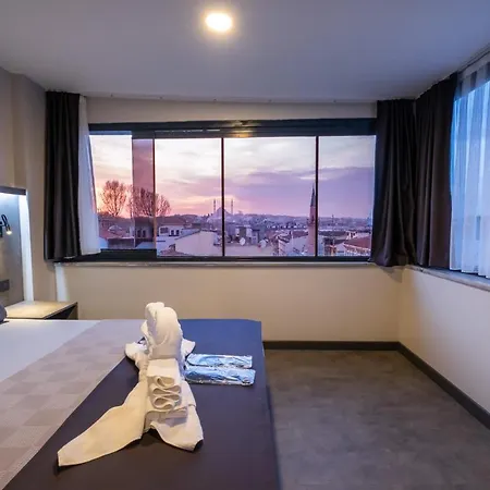 The Queen Hotel Istanbul