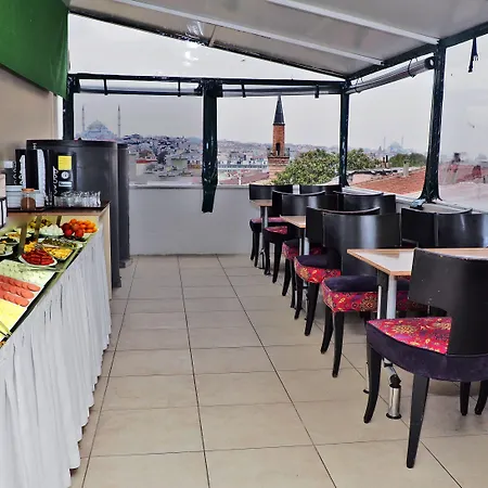 The Queen 5* Istanbul