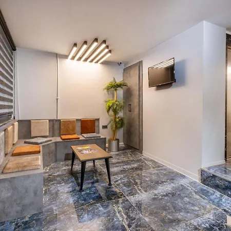 Otel The Queen İstanbul