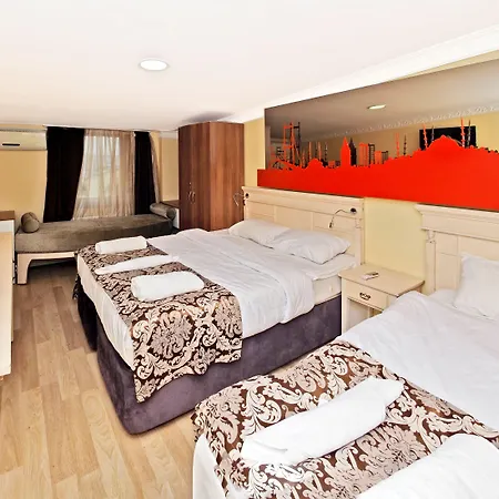 The Queen Hotel